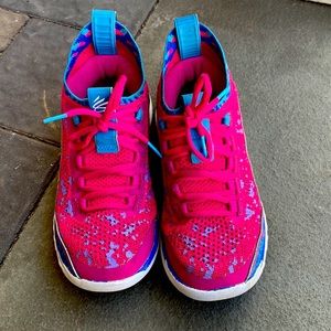 Youth Curry basketball sneakers